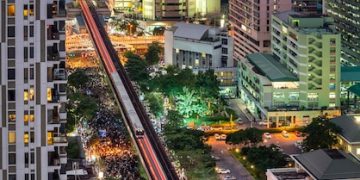 Gabay sa Pag-invest sa REITs: Kumita ng Higit sa ₱10,000 Bawat Buwan - Cover Image